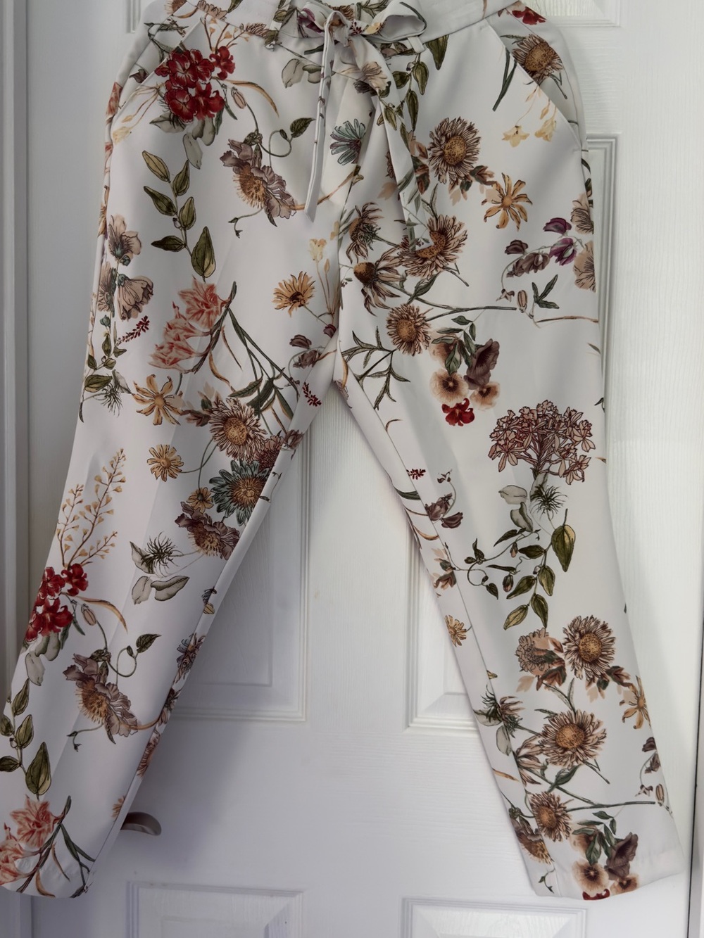 one clothing Cream Floral Tie-Waist Straight-Leg Pants